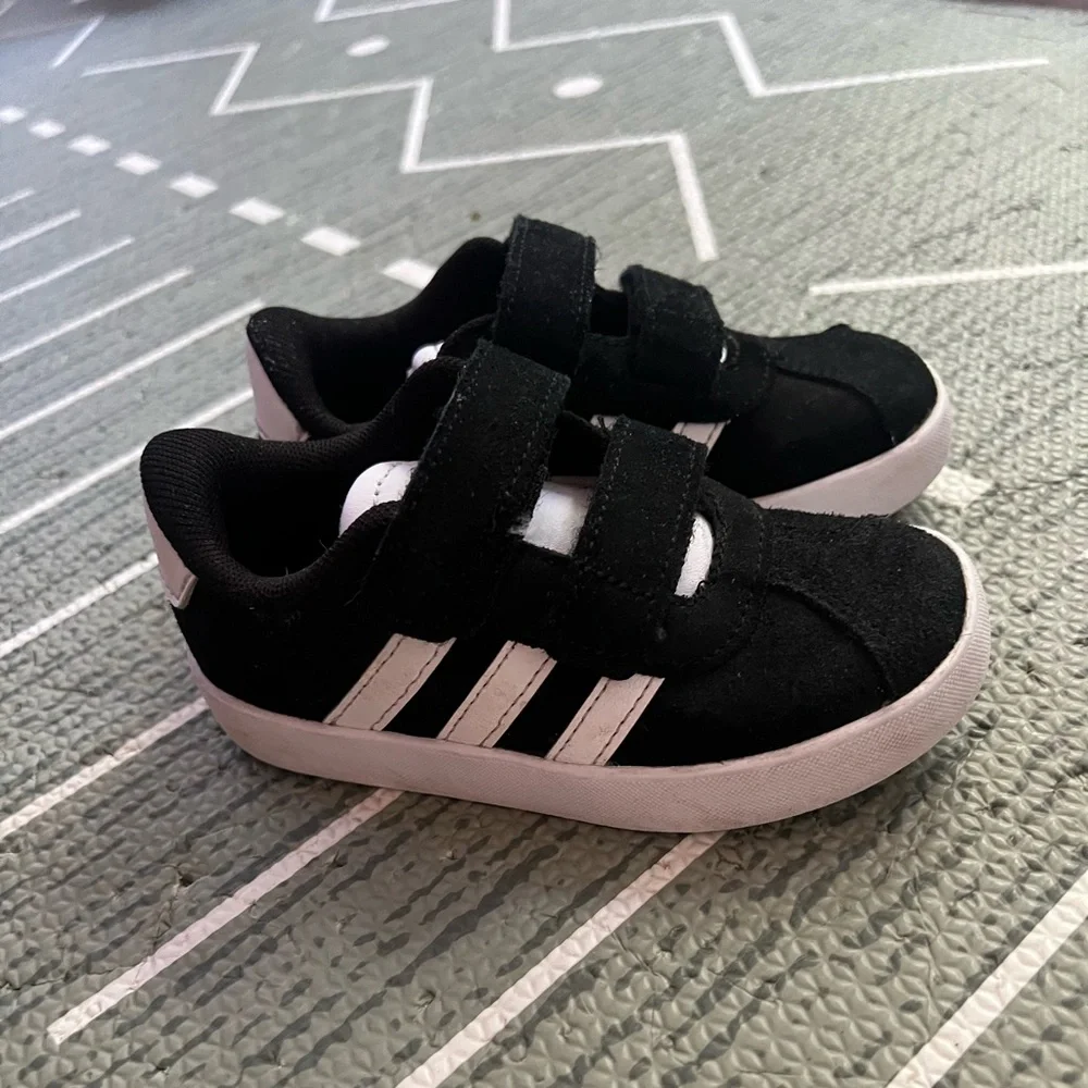 adidas toddler Black and White Velcro Strap Sneakers